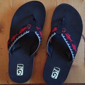 Teva flip flops boys/kids size 4